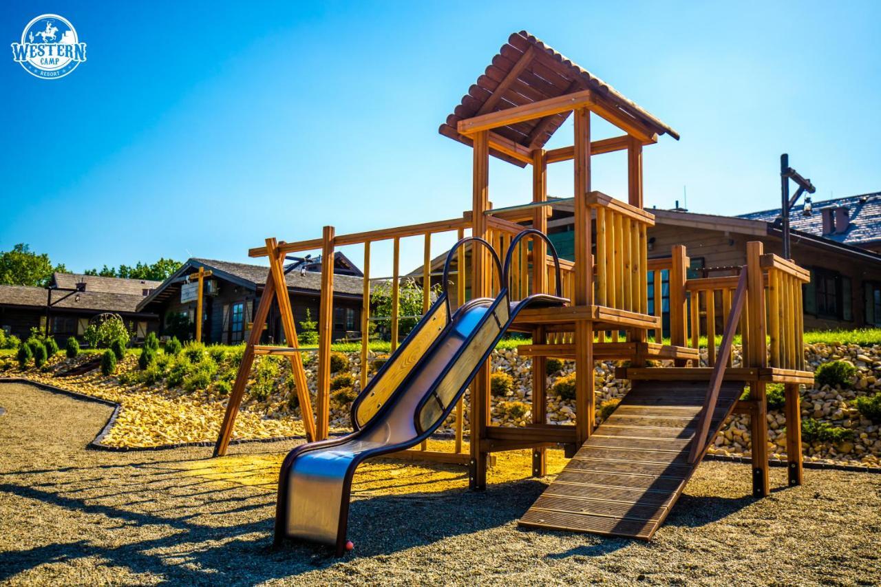 Western Camp Resort 자토르 외부 사진